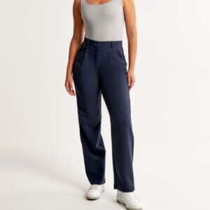 Curve Love Tailored Relaxed Straight Pant - Size 30S